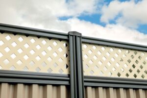 colorbond lattice fence extension 007